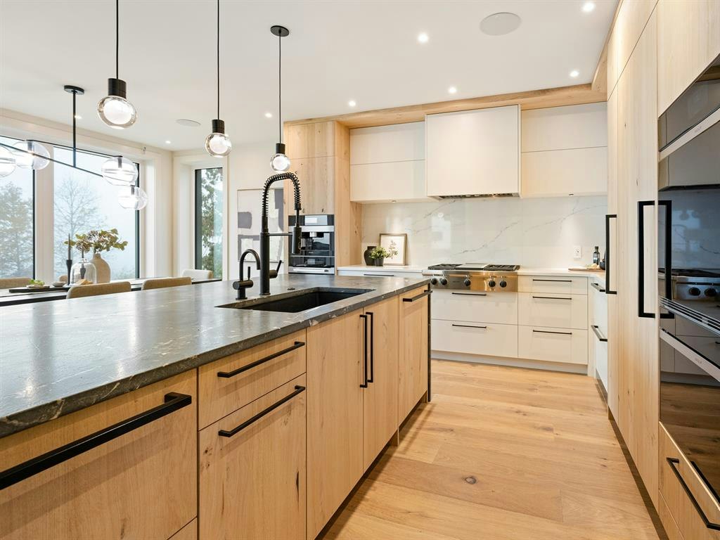 7653 Seven O Clock Drive, Pemberton, BC, V0N 2L3 - 7