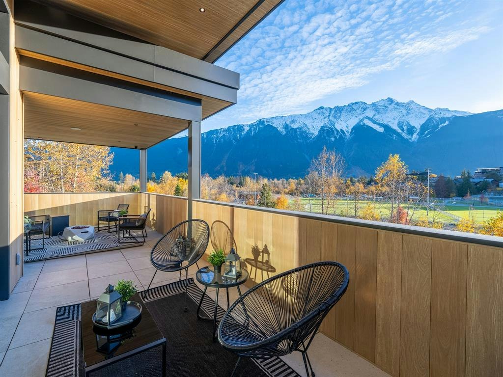 7653 Seven O Clock Drive, Pemberton, BC, V0N 2L3 - 18