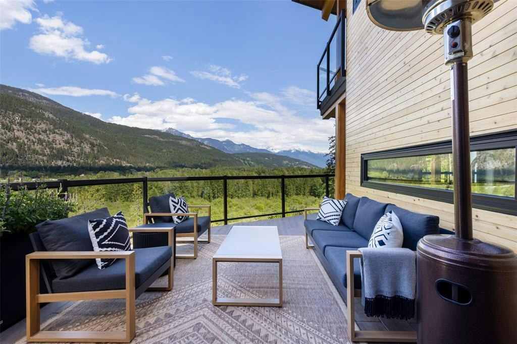 1305 Eagle Drive, Pemberton, BC, V0N 2L1 - 9