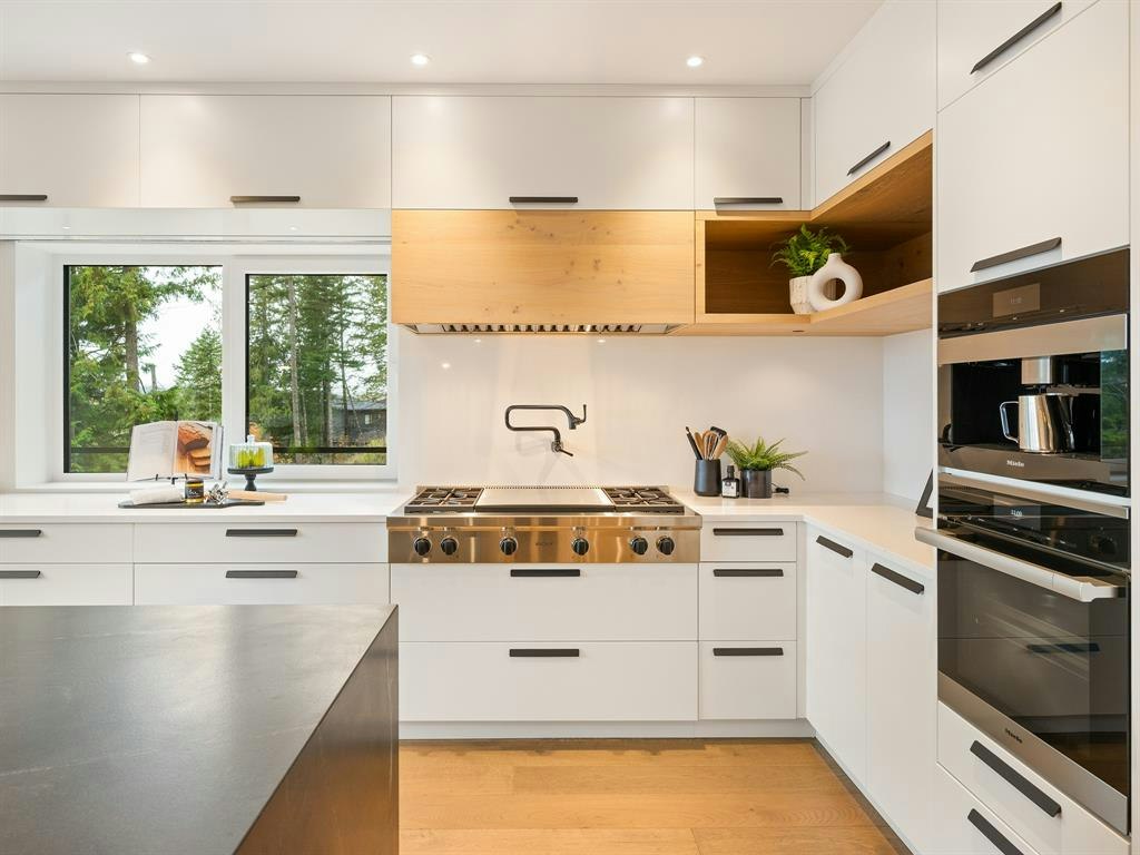 7667 Cerulean Drive, Pemberton, BC, V0N 2L0 - 14