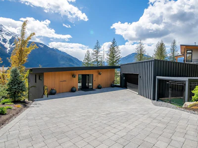 7667 Cerulean Drive - 2