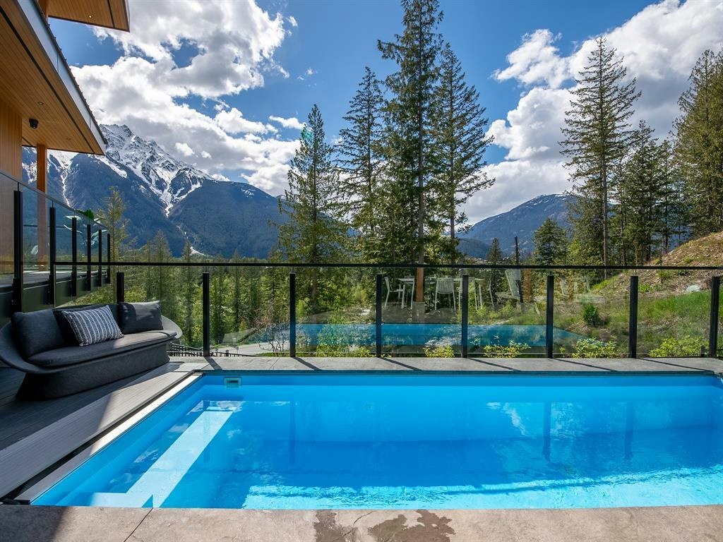 7667 Cerulean Drive, Pemberton, BC, V0N 2L0 - 28