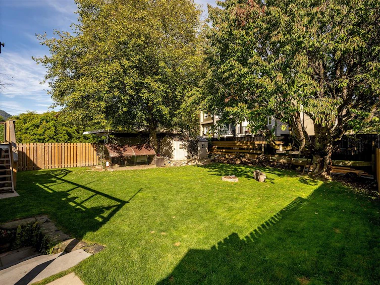 38876 Buckley Avenue, Squamish, BC, V8B 0C9 - 30