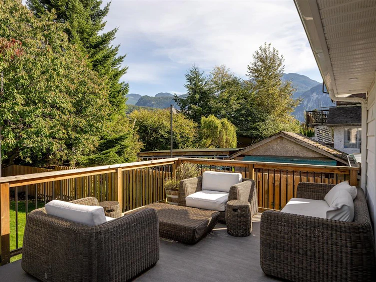 38876 Buckley Avenue, Squamish, BC, V8B 0C9 - 17