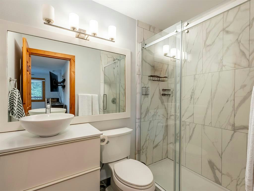 2308 Gondola Way, Whistler, BC, V8B 0N2 - 32