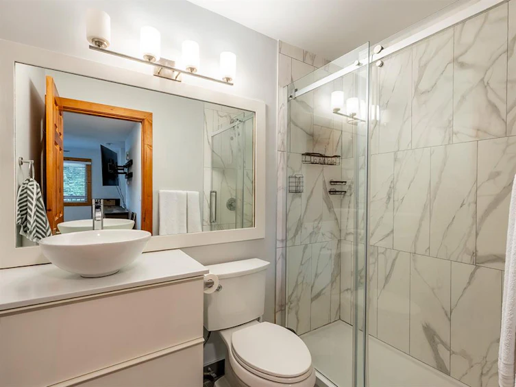 2308 Gondola Way, Whistler, BC, V8B 0N2 - 32