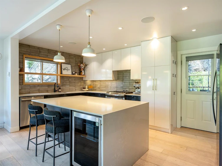 2308 Gondola Way, Whistler, BC, V8B 0N2 - 12