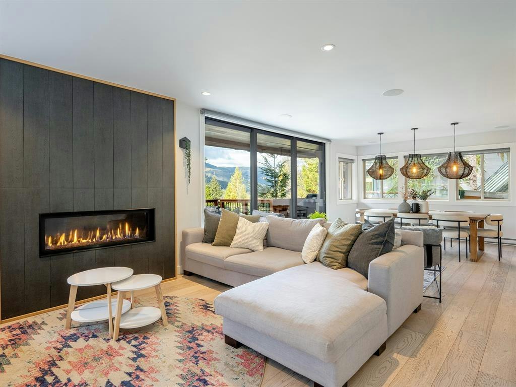2308 Gondola Way, Whistler, BC, V8B 0N2 - 3
