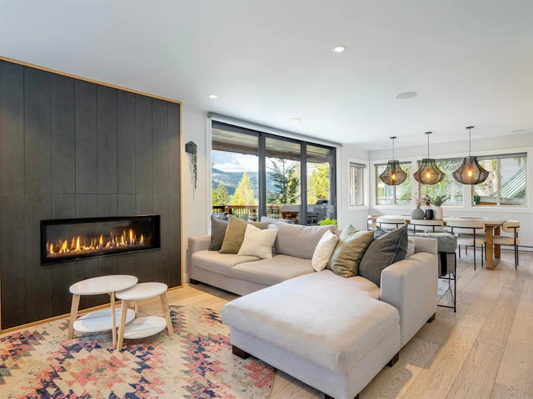 2308 Gondola Way, Whistler, BC, V8B 0N2 - 3