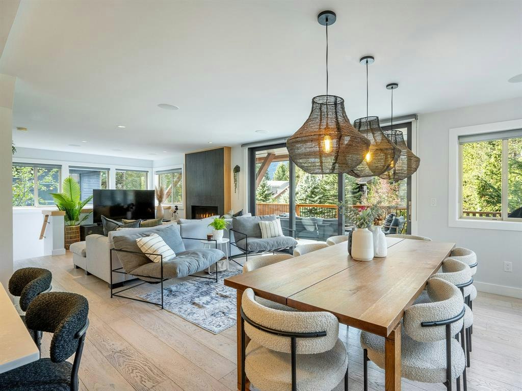 2308 Gondola Way, Whistler, BC, V8B 0N2 - 4