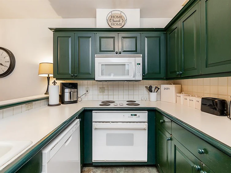 5-2240 Nordic Drive, Whistler, BC, V8E 0P3 - 9