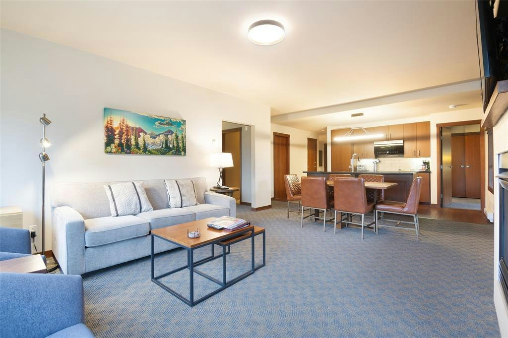218B-2020 London Lane - 2