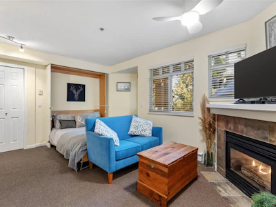 25-4335 Northlands Boulevard - 5