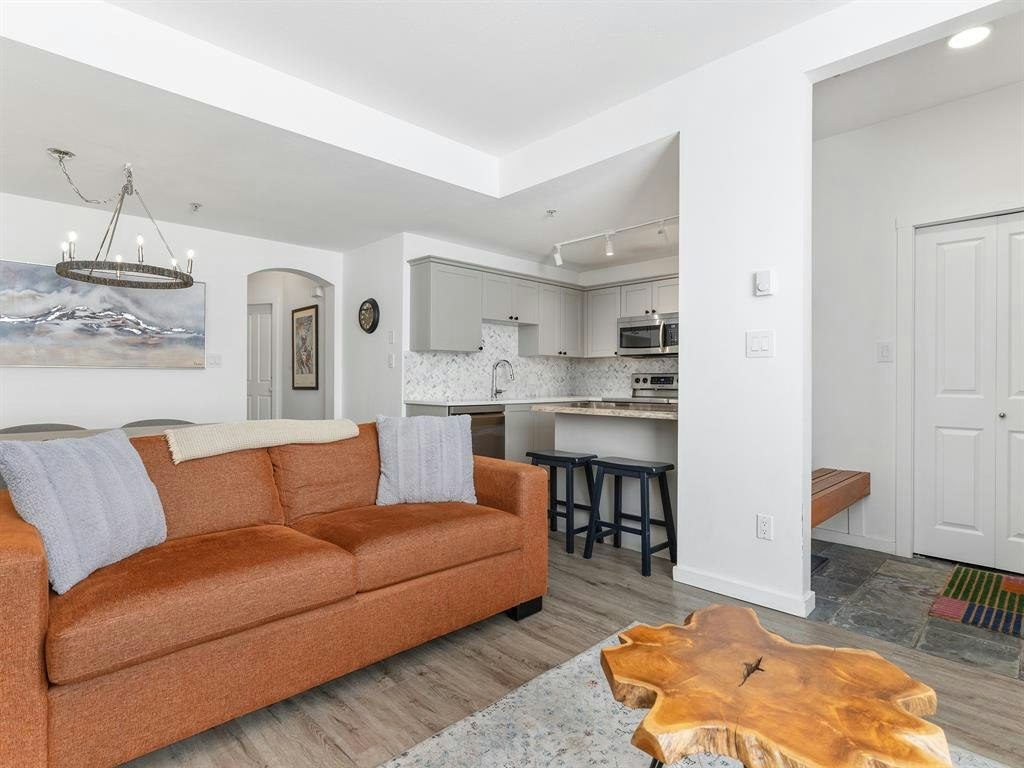 38-4385 Northlands Boulevard - 3