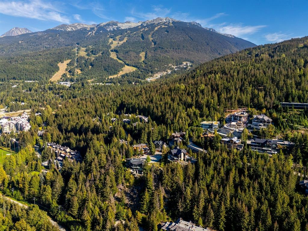 3853 Sunridge Court, Whistler, BC, V8E 0W1