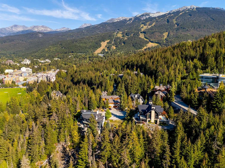 3853 Sunridge Court, Whistler, BC, V8E 0W1 - 6