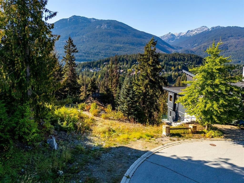 3853 Sunridge Court, Whistler, BC, V8E 0W1 - 14