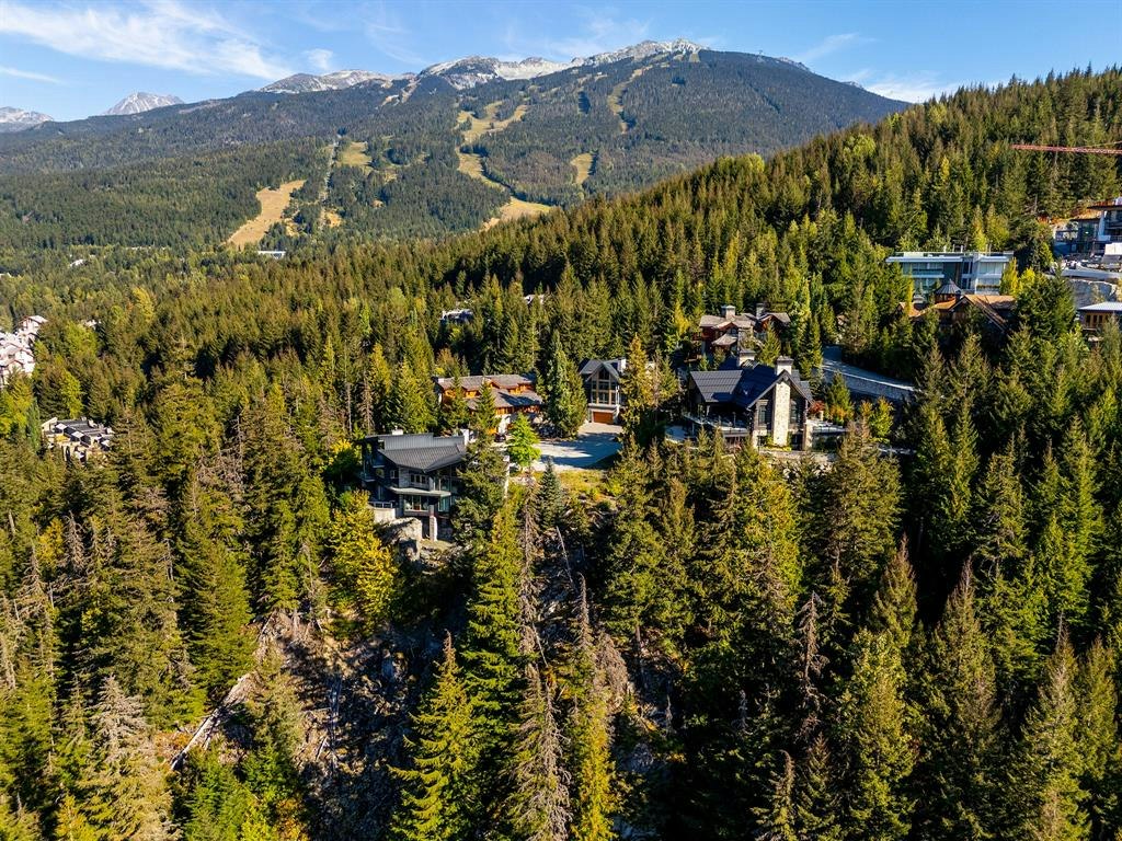 3853 Sunridge Court, Whistler, BC, V8E 0W1 - 20