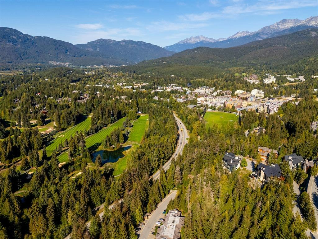 3853 Sunridge Court, Whistler, BC, V8E 0W1 - 10