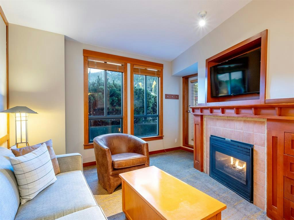 202-4320 Sundial Crescent - 5