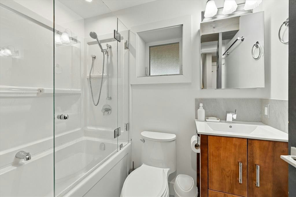 202-2101 Castle Drive, Whistler, BC, V8E 0A6 - 17
