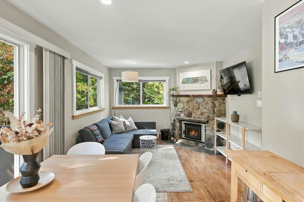 202-2101 Castle Drive, Whistler, BC, V8E 0A6 - 9