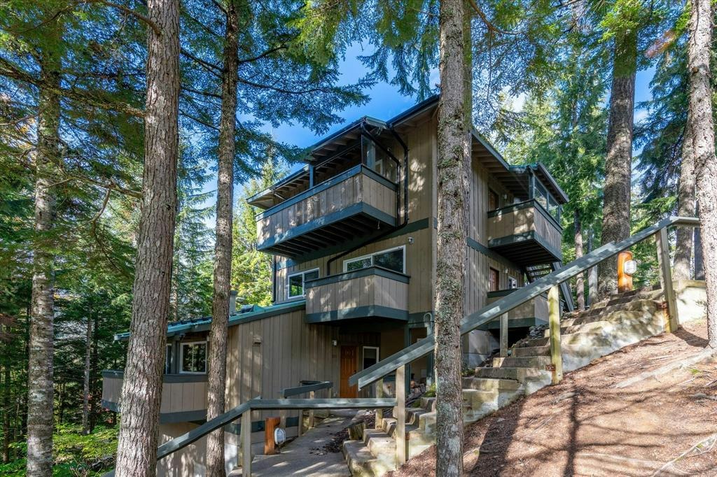 202-2101 Castle Drive, Whistler, BC, V8E 0A6
