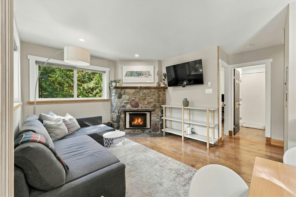 202-2101 Castle Drive, Whistler, BC, V8E 0A6 - 7