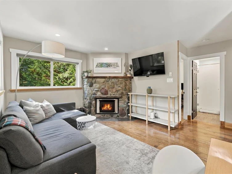 202-2101 Castle Drive, Whistler, BC, V8E 0A6 - 7