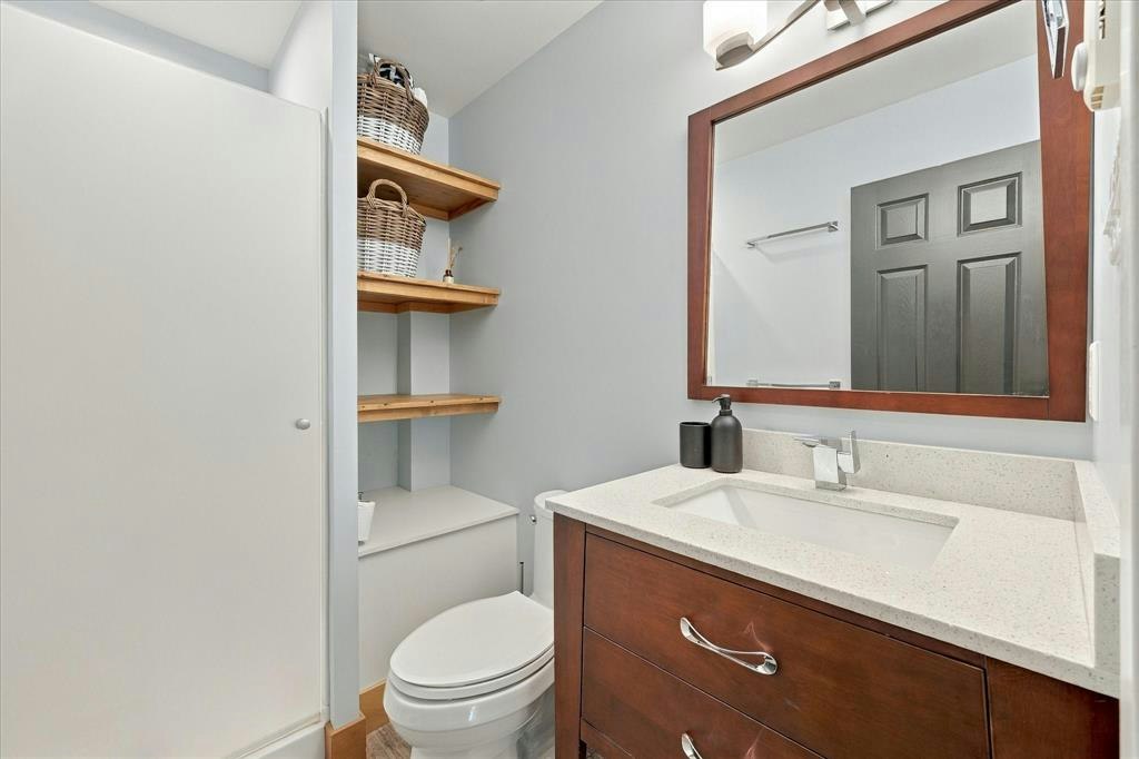 202-2101 Castle Drive, Whistler, BC, V8E 0A6 - 11