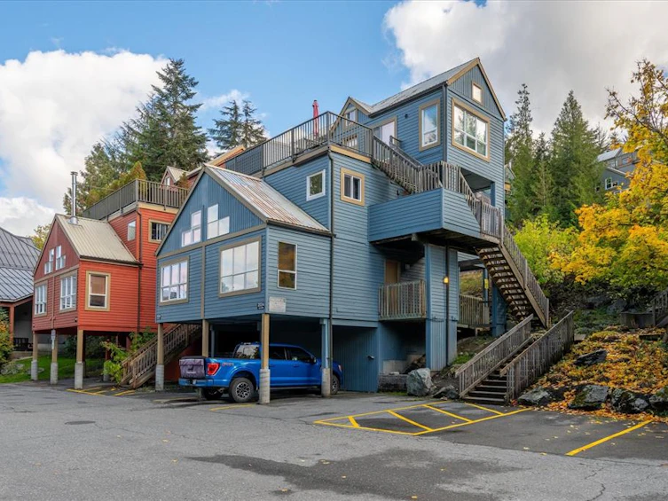 4-2024 Innsbruck Drive, Whistler, BC, V8E 0B5