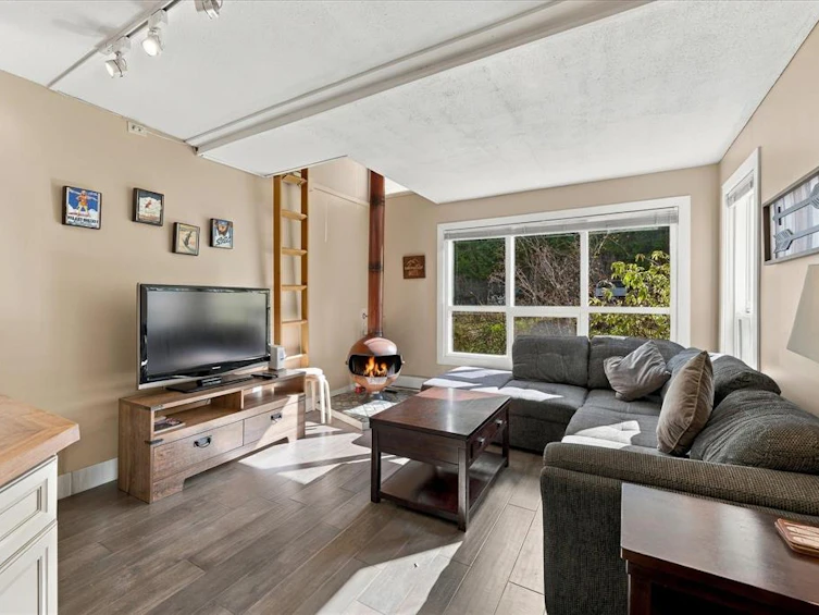 4-2024 Innsbruck Drive, Whistler, BC, V8E 0B5 - 4