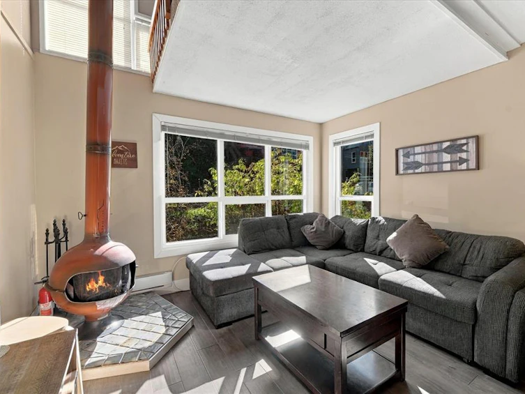 4-2024 Innsbruck Drive, Whistler, BC, V8E 0B5 - 3