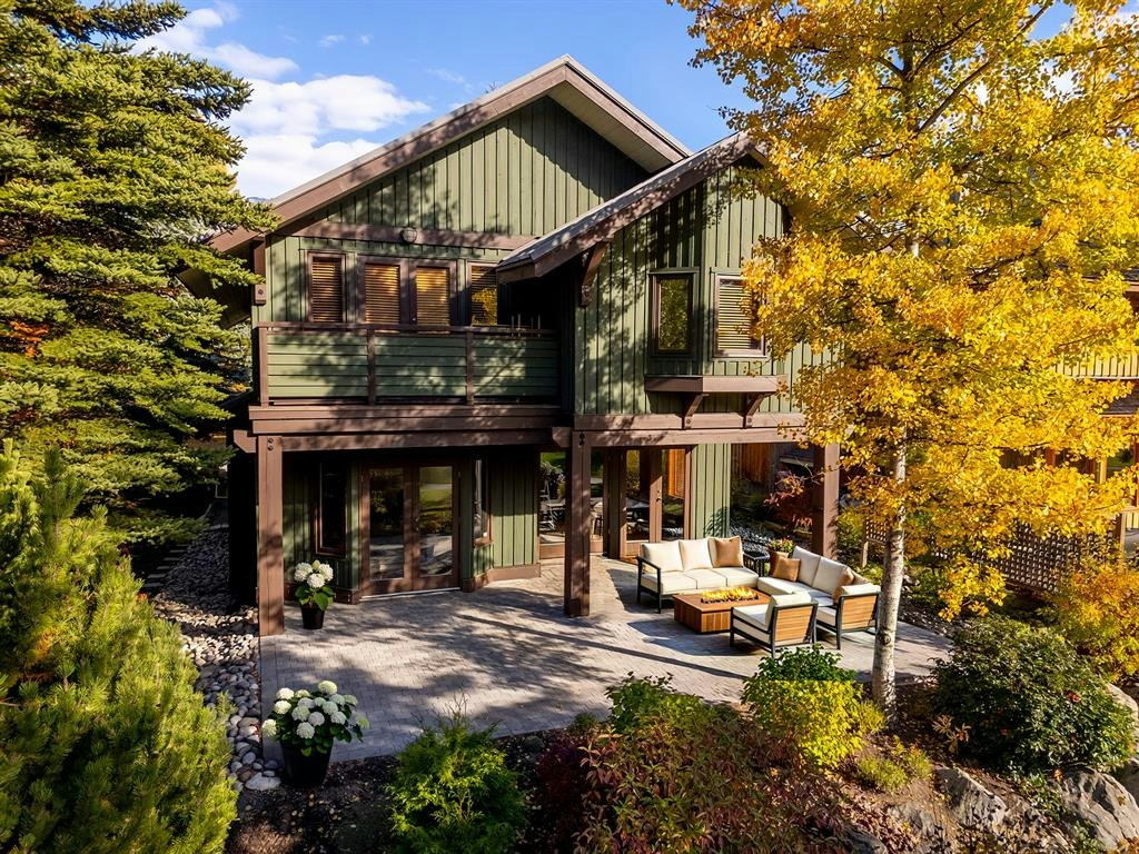 8107 Muirfield Crescent, Whistler, BC, V8E 1J7