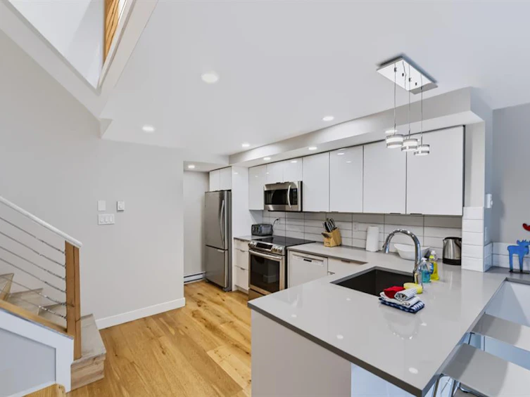 7-2221 Gondola Way, Whistler, BC, V8E 0M8 - 9