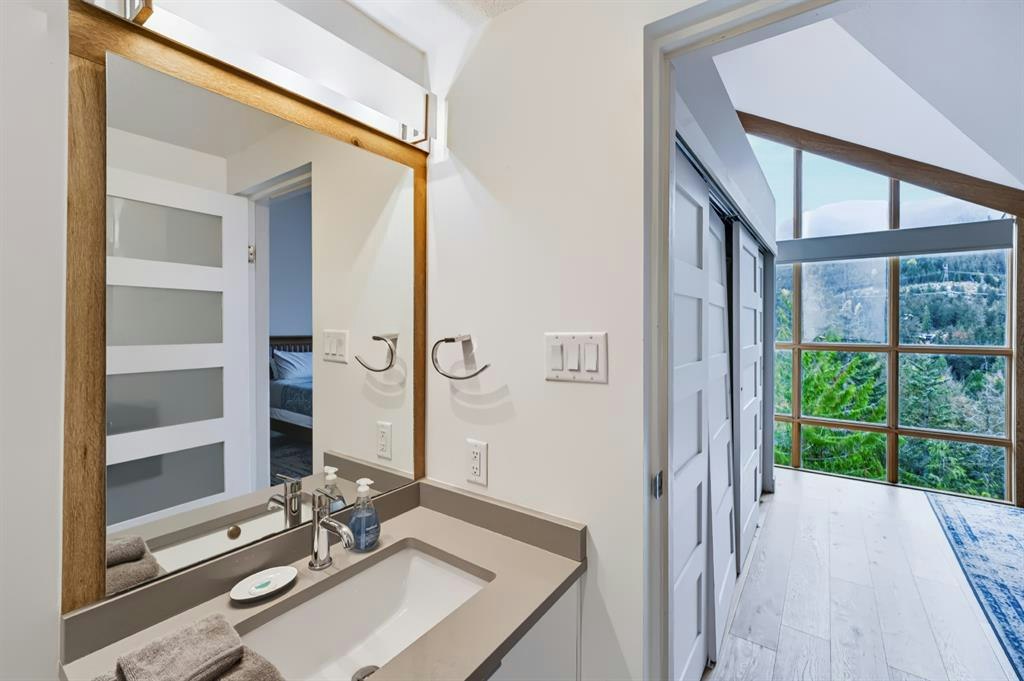 7-2221 Gondola Way, Whistler, BC, V8E 0M8 - 22