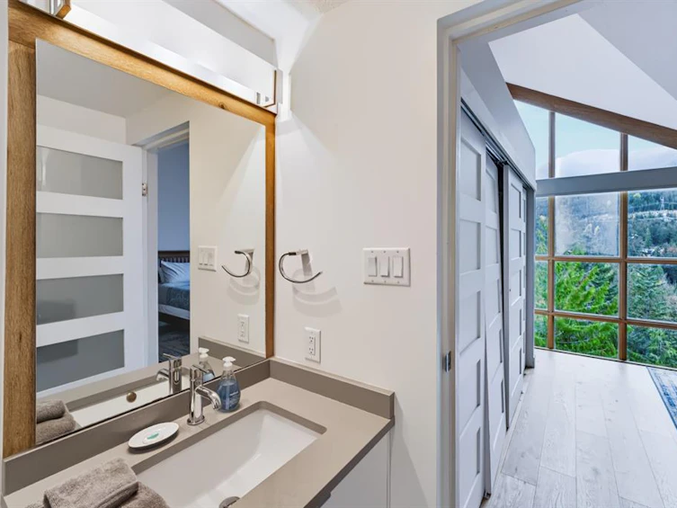 7-2221 Gondola Way, Whistler, BC, V8E 0M8 - 22
