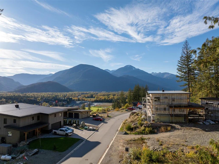 8203 Merlot Peak Drive, Pemberton, BC, V0N 2L3 - 22