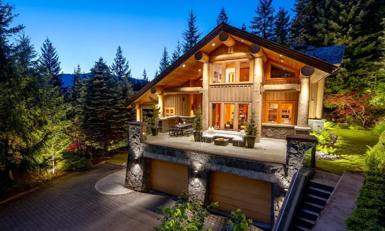 4673 Blackcomb Way