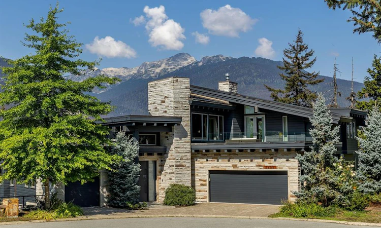 3855 Sunridge Court