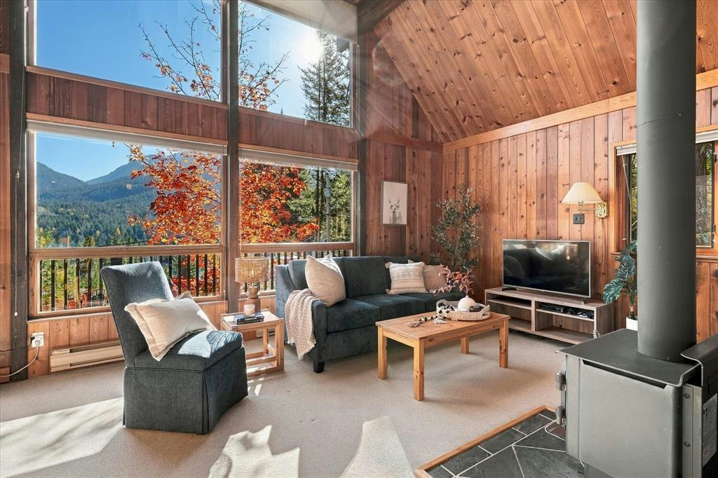 9282 Emerald Drive - 4