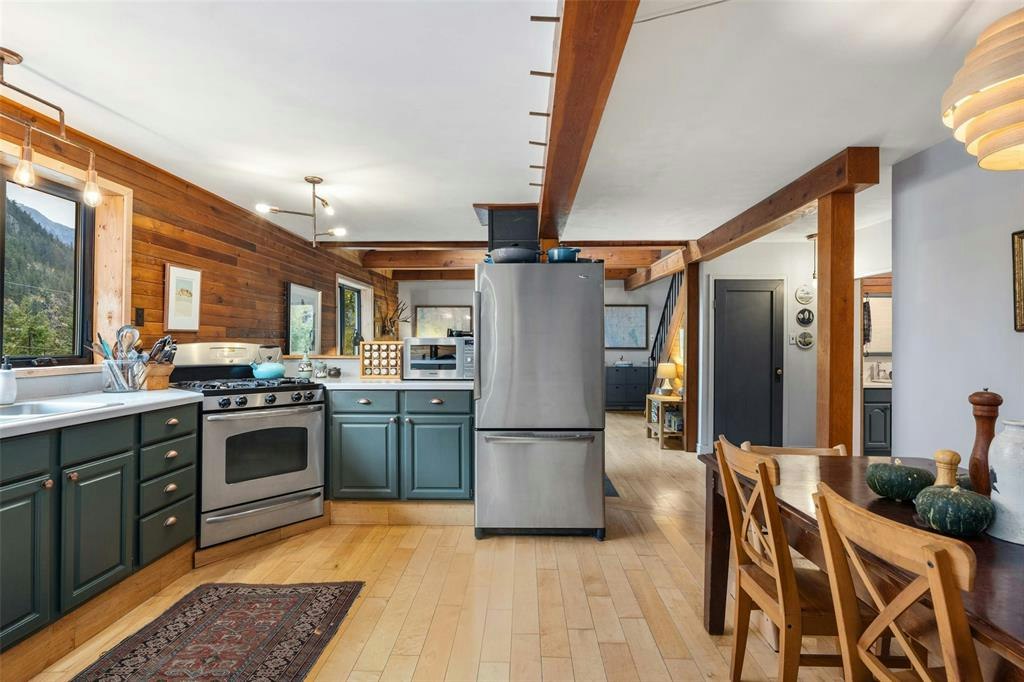 9521 Pemberton Portage Road - 3