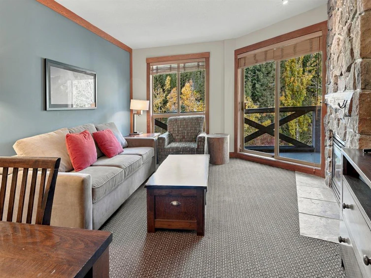 418B-2036 London Lane, Whistler, BC, V8E 0H4 - 3