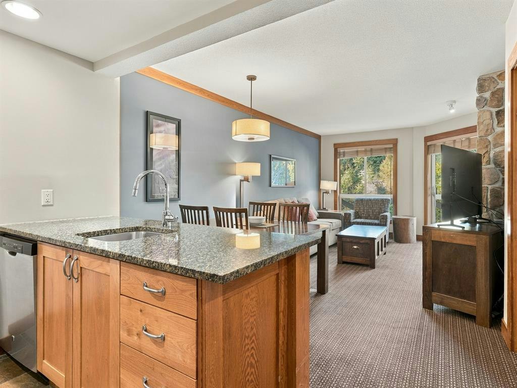 418B-2036 London Lane, Whistler, BC, V8E 0H4 - 11