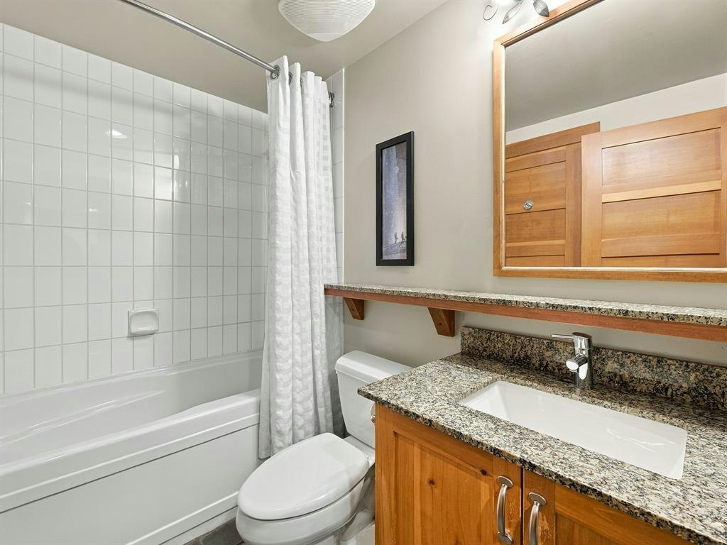 418B-2036 London Lane, Whistler, BC, V8E 0H4 - 15