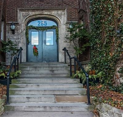 23-285 King Street W