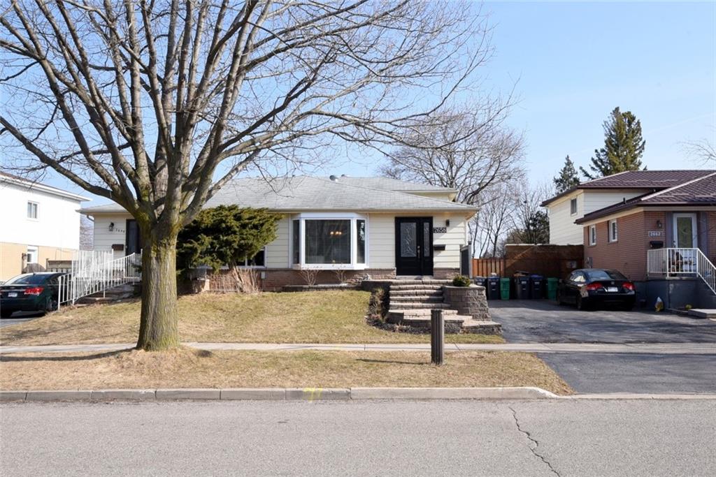 2658 Hollington Crescent  