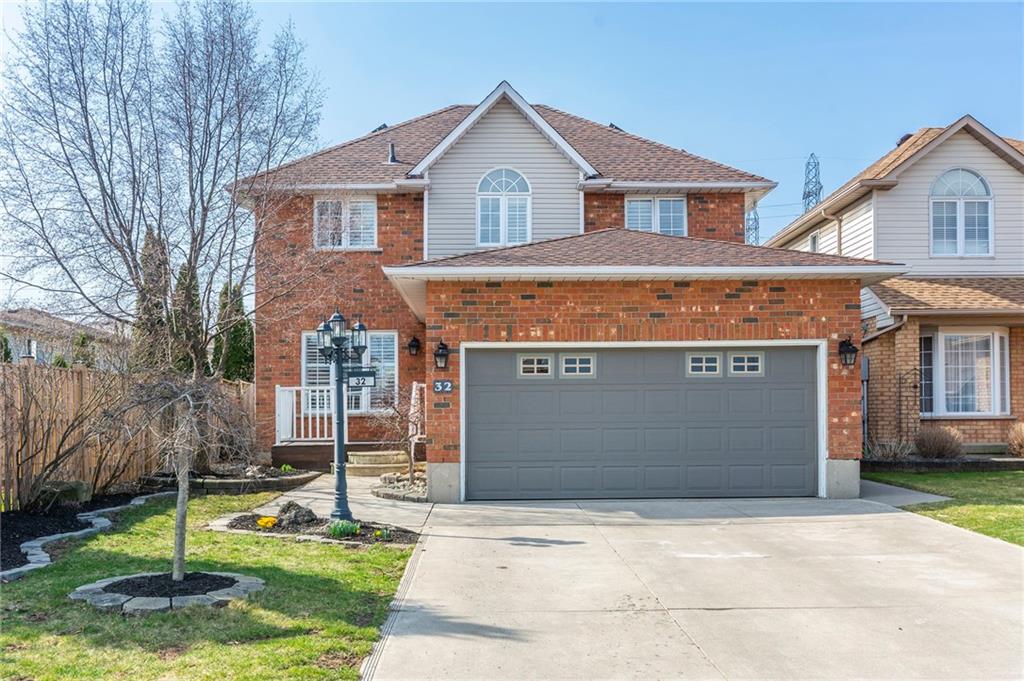 32 Vineberg Drive, Hamilton, ON, L9B 2P6