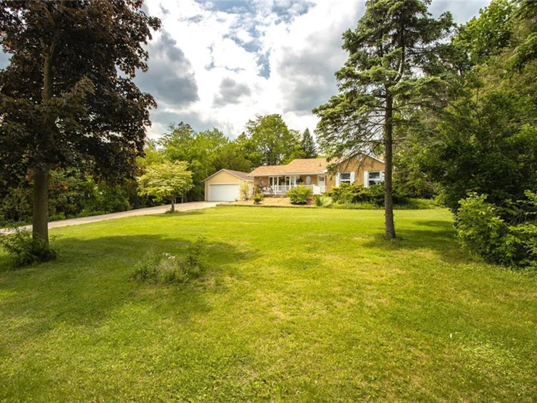 301 8th Concession Road E, Hamilton, ON, L0R 1H1