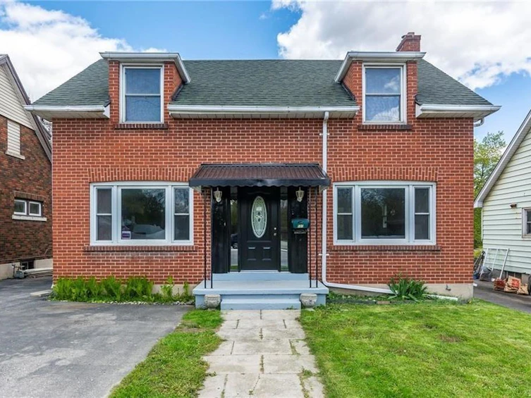 533 Norfolk Street N, Norfolk County, ON, N3Y 3P8